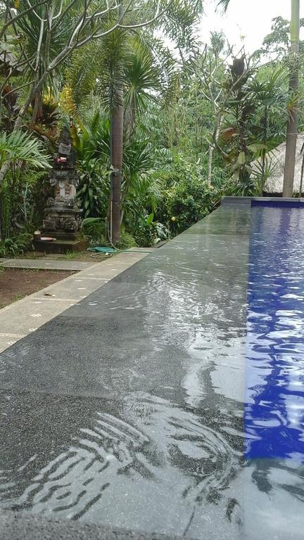 Krisna House Hotel Ubud  Exterior photo