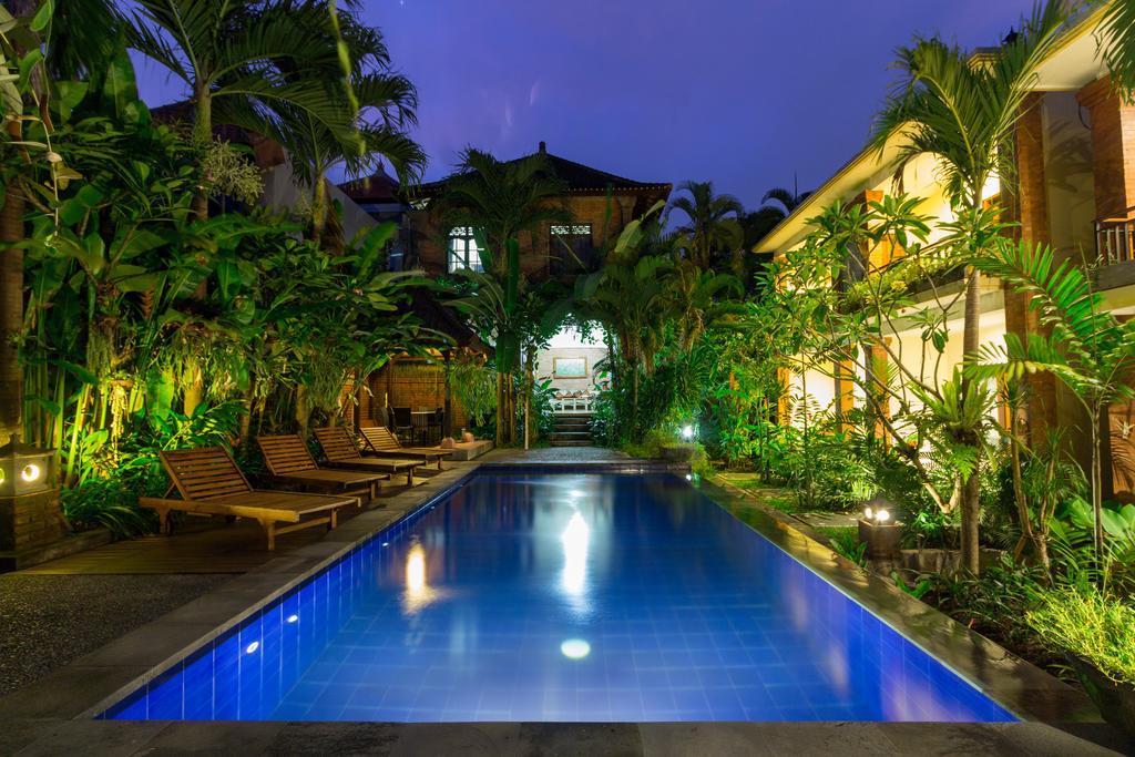 Krisna House Hotel Ubud  Exterior photo